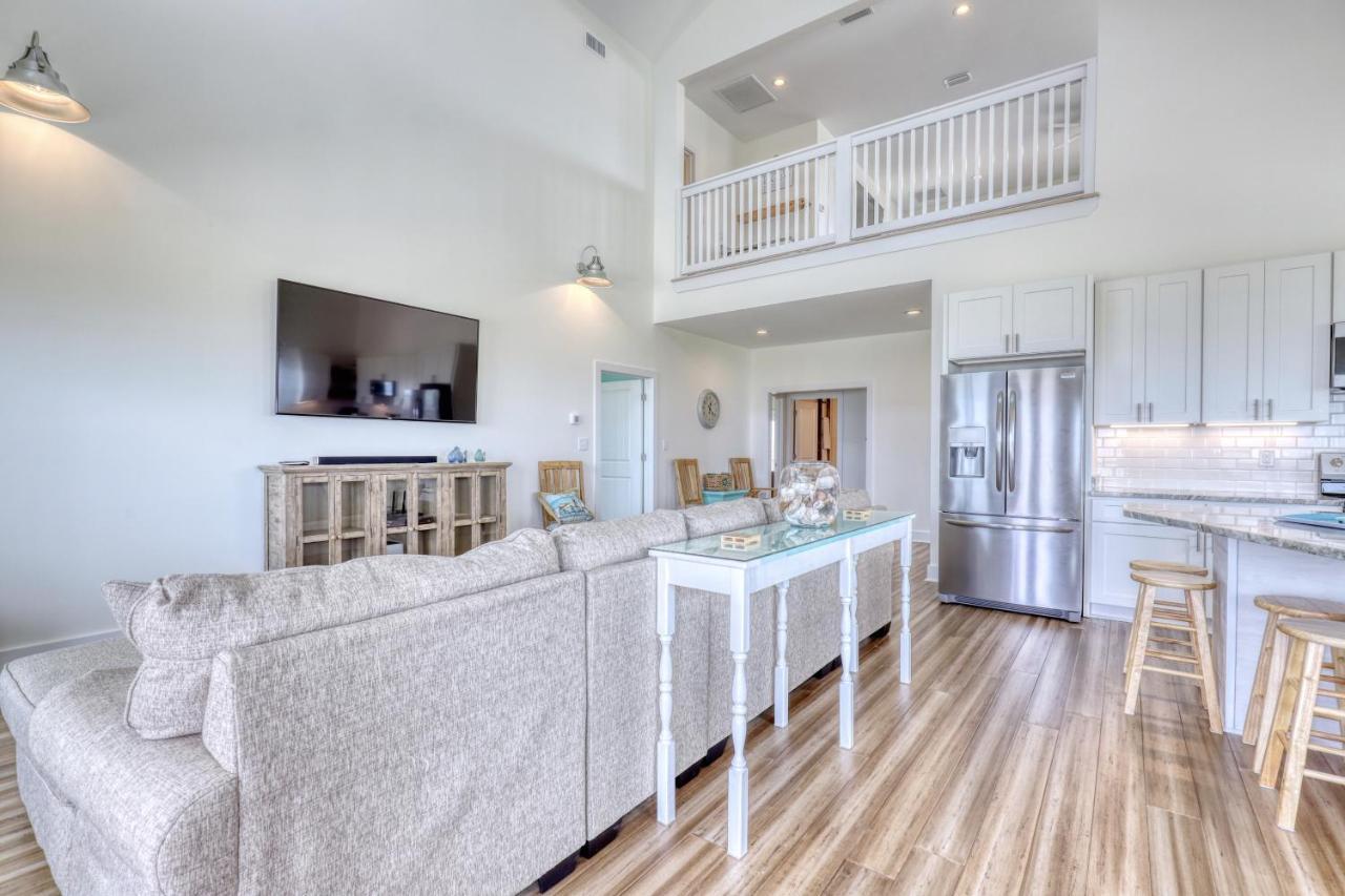 Salty Seahorse - Waterfront! Pet Friendly! Game Room, Pool Table, Beautiful Views - Room For The Whole Family Home Dauphin Island Esterno foto